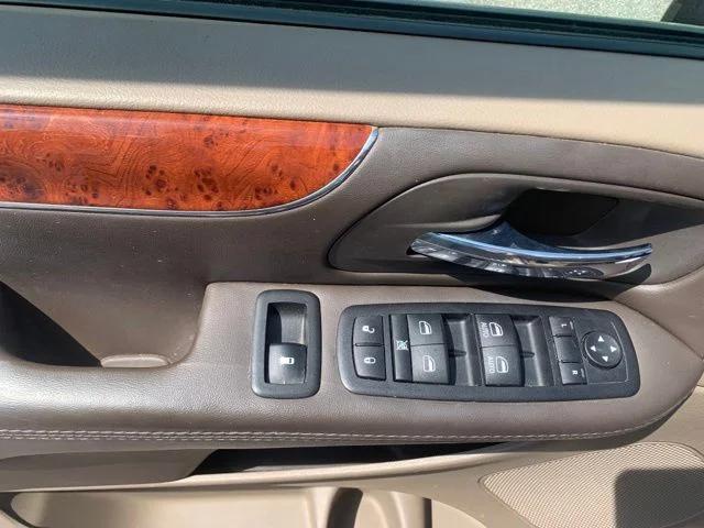 2015 Chrysler Town & Country Touring-L