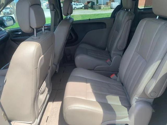 2015 Chrysler Town & Country Touring-L