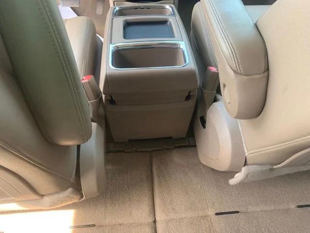 2015 Chrysler Town & Country Touring-L