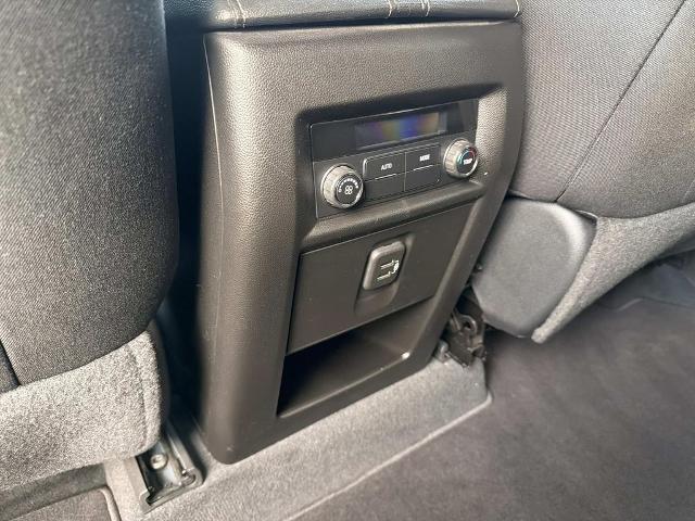 2023 Chevrolet Traverse FWD LT Cloth