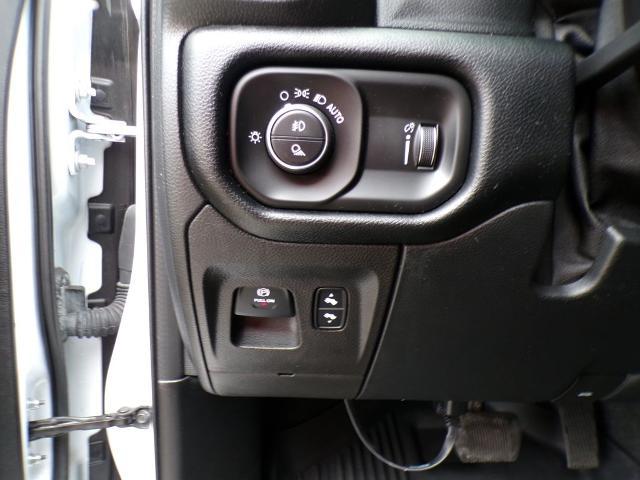 2022 Ram 1500 Big Horn Crew Cab 4x2 5'7" Box