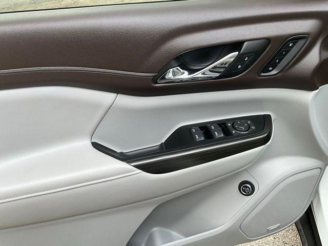 2023 GMC Acadia FWD SLT
