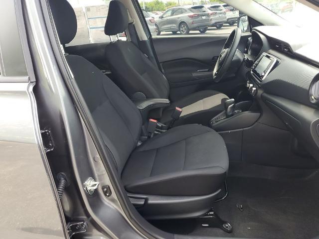 2023 Nissan Kicks S Xtronic CVT