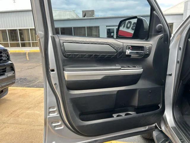 2017 Toyota Tundra Platinum 5.7L V8