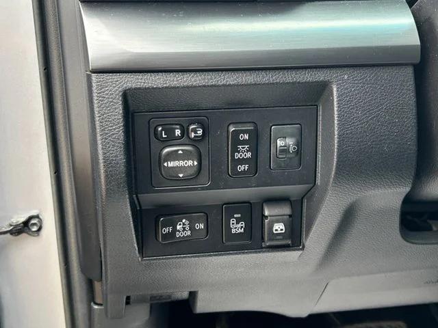 2017 Toyota Tundra Platinum 5.7L V8