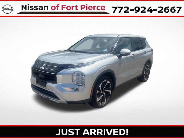 2024 Mitsubishi Outlander SE 2.5 2WD for sale in Fort Pierce, FL