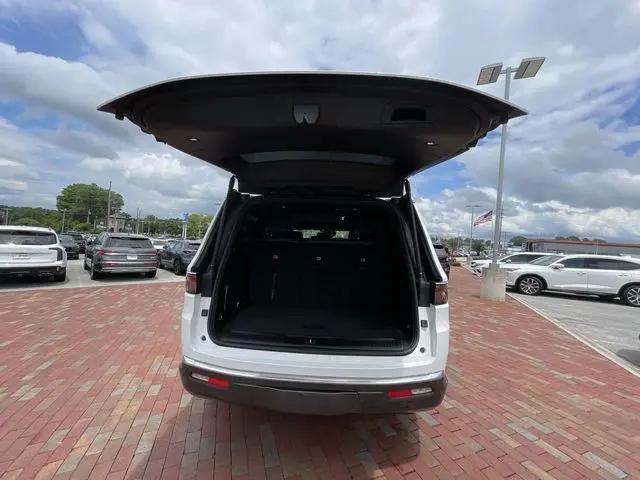 2022 Jeep Wagoneer Series I 4x2