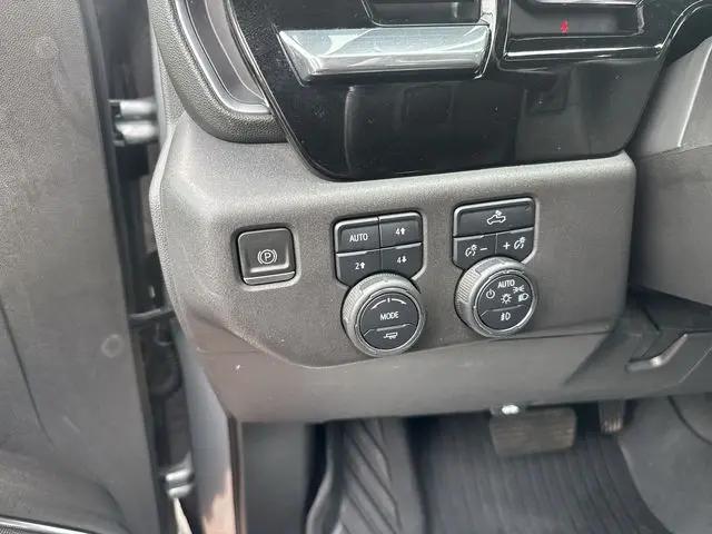 2023 Chevrolet Silverado 1500 4WD Crew Cab Short Bed LT Trail Boss