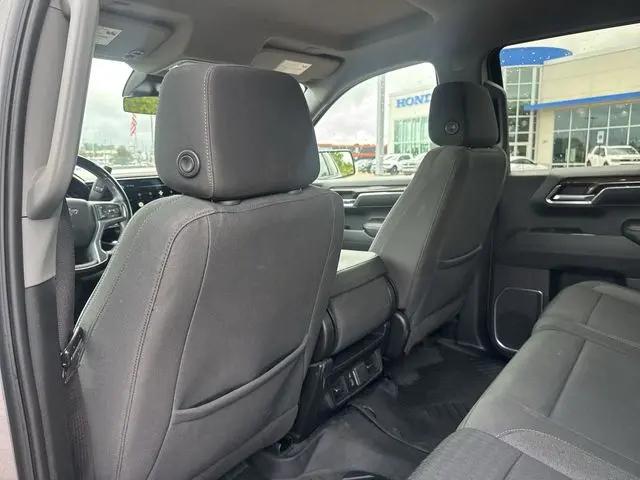 2023 Chevrolet Silverado 1500 4WD Crew Cab Short Bed LT Trail Boss
