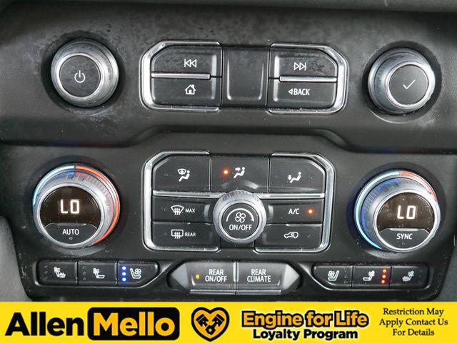 2024 Chevrolet Suburban 4WD Premier