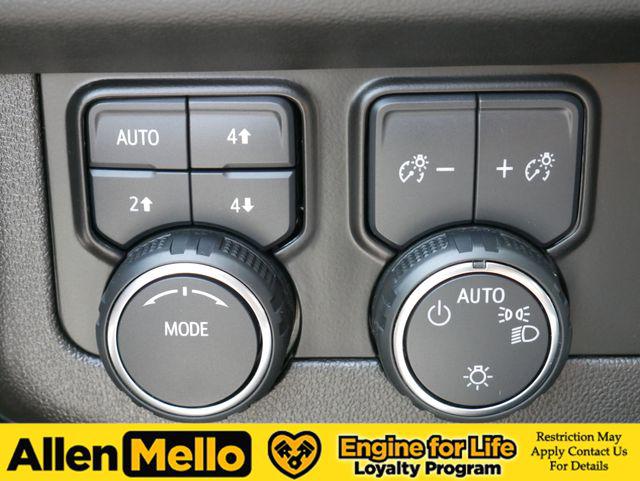 2024 Chevrolet Suburban 4WD Premier