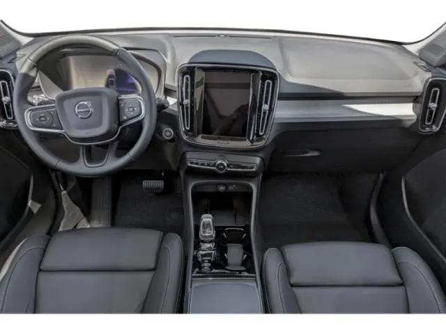 2026 Volvo XC40 Black Edition Ultra, B5 AWD Gas (mild hybrid)