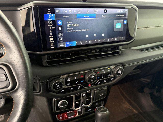 2024 Jeep Gladiator Sport