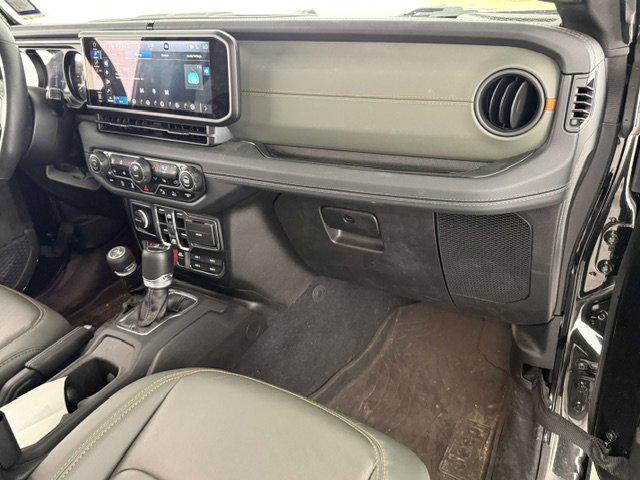 2024 Jeep Gladiator Sport