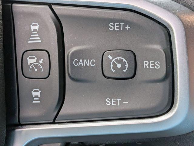 2025 Ram 1500 Big Horn Crew Cab 4x4 5'7" Box