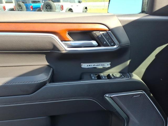 2023 GMC Sierra 1500 4WD Crew Cab Short Box Denali