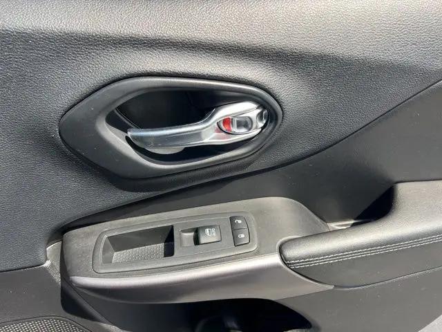 2019 Jeep Cherokee Latitude Plus FWD