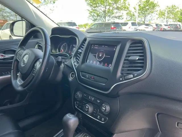 2019 Jeep Cherokee Latitude Plus FWD