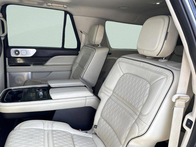 2021 Lincoln Navigator Black Label L