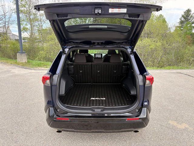 2024 Toyota RAV4 Prime SE