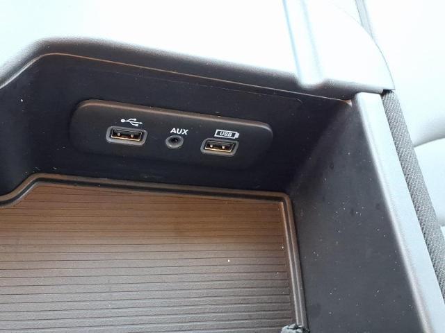 2022 Ram 1500 Classic Tradesman Crew Cab 4x2 5'7" Box