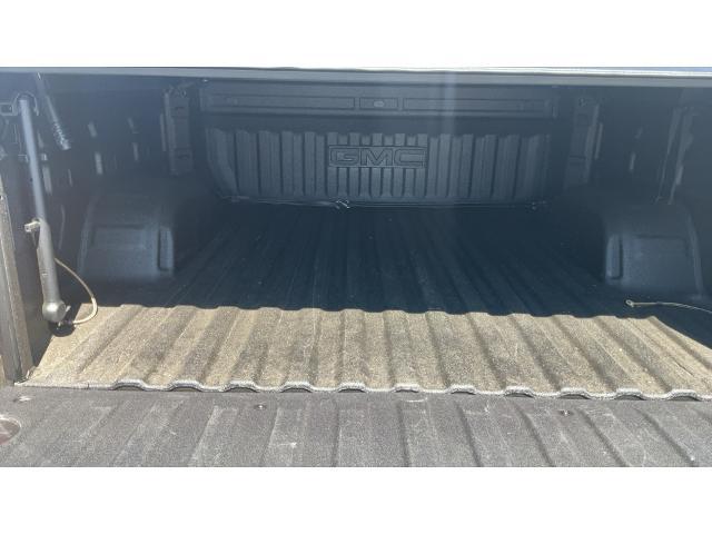 2023 GMC Sierra 1500 4WD Crew Cab Short Box SLT
