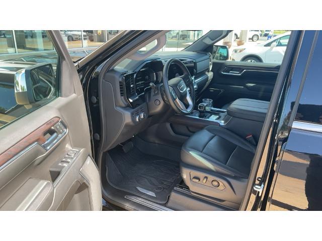 2023 GMC Sierra 1500 4WD Crew Cab Short Box SLT