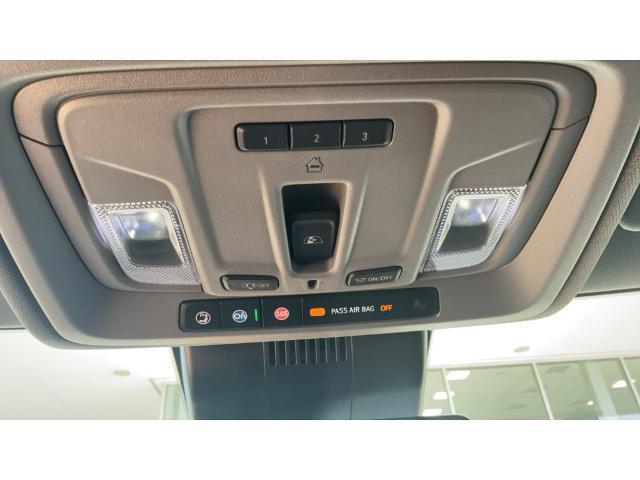 2023 GMC Sierra 1500 4WD Crew Cab Short Box SLT