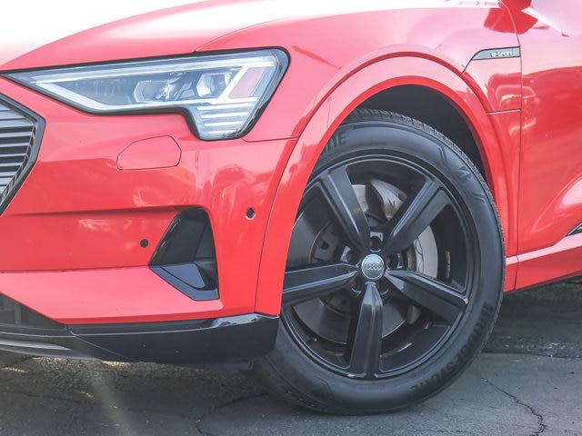 2019 Audi e-tron Premium Plus