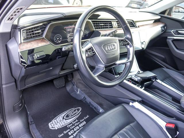 2019 Audi e-tron Premium Plus