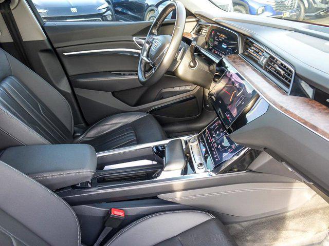 2019 Audi e-tron Premium Plus