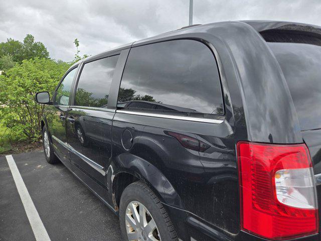 2014 Chrysler Town & Country Touring