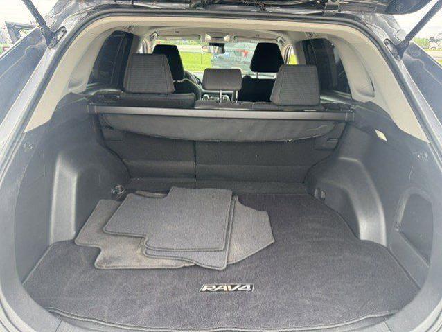 2023 Toyota RAV4 Hybrid LE