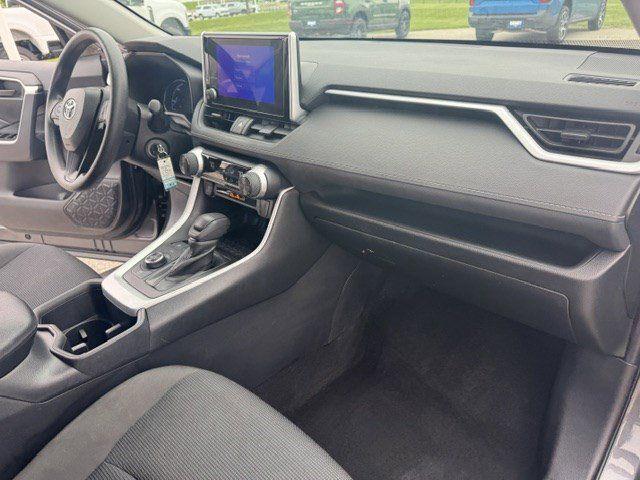 2023 Toyota RAV4 Hybrid LE