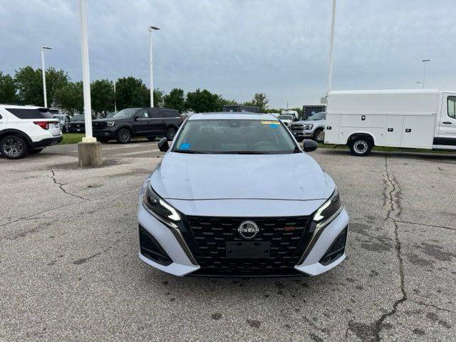 2023 Nissan Altima SR FWD