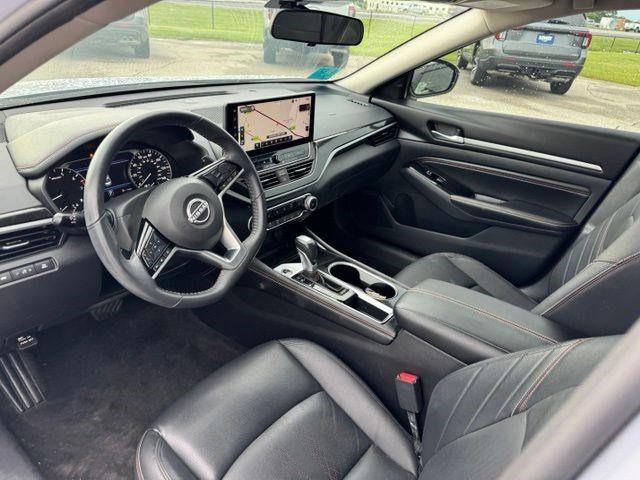 2023 Nissan Altima SR FWD