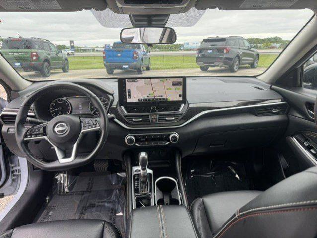 2023 Nissan Altima SR FWD