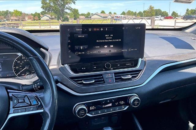 2023 Nissan Altima SL FWD