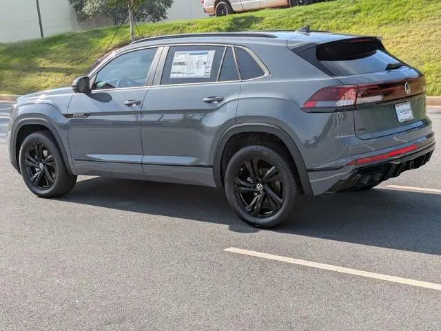 2026 Volkswagen Atlas Cross Sport SEL R-Line Black