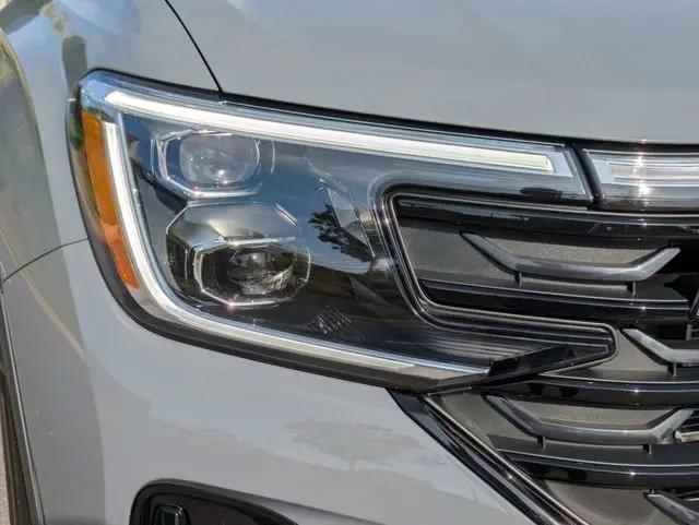 2026 Volkswagen Atlas Cross Sport SEL R-Line Black