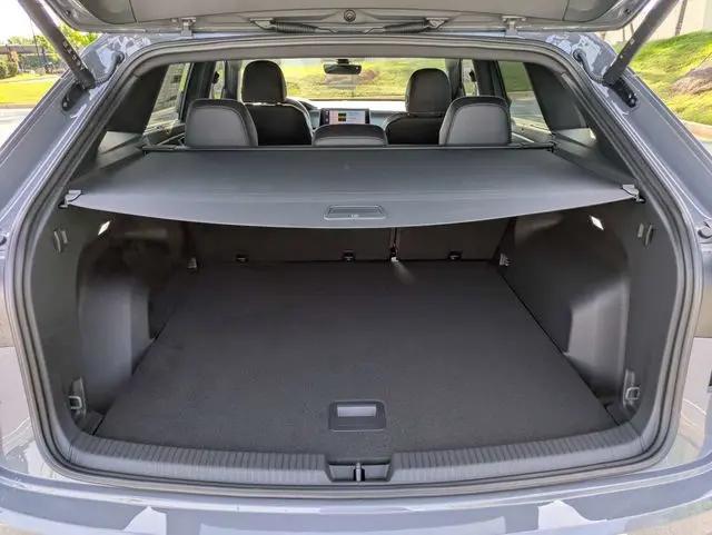 2026 Volkswagen Atlas Cross Sport SEL R-Line Black