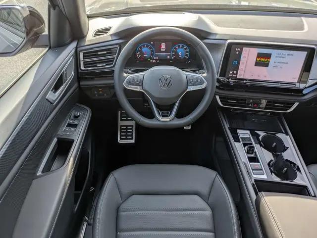 2026 Volkswagen Atlas Cross Sport SEL R-Line Black