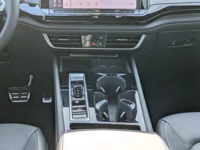 2026 Volkswagen Atlas Cross Sport SEL R-Line Black