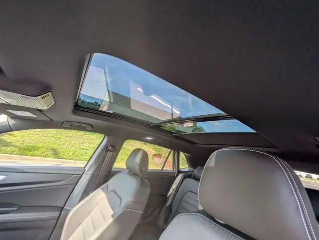 2026 Volkswagen Atlas Cross Sport SEL R-Line Black