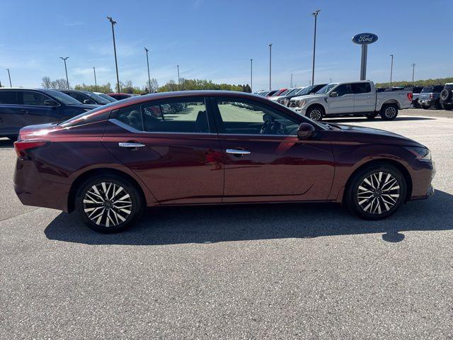 2023 Nissan Altima SV FWD