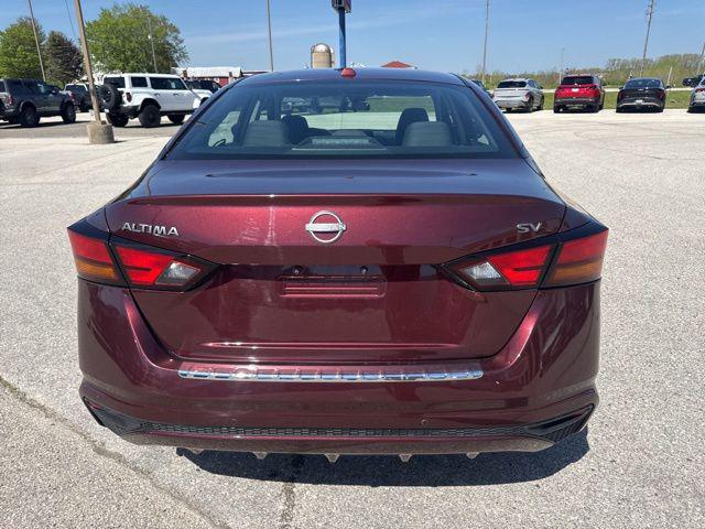 2023 Nissan Altima SV FWD