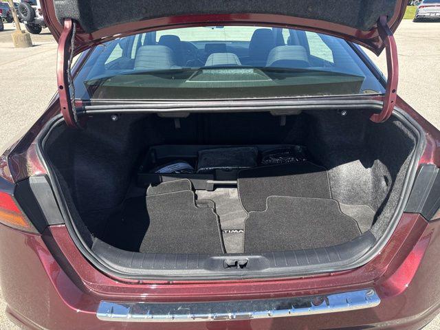2023 Nissan Altima SV FWD