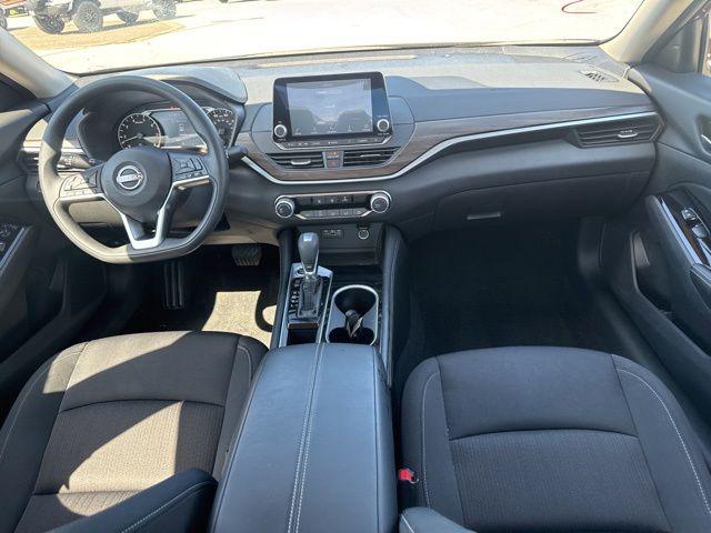 2023 Nissan Altima SV FWD