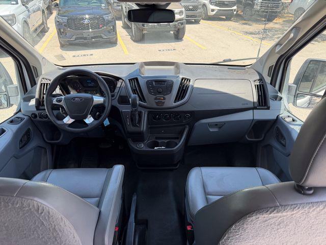 2019 Ford Transit 148 WB Medium Roof Cargo