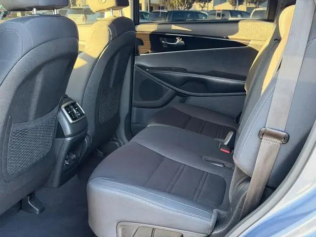 2020 Kia Sorento 2.4L LX